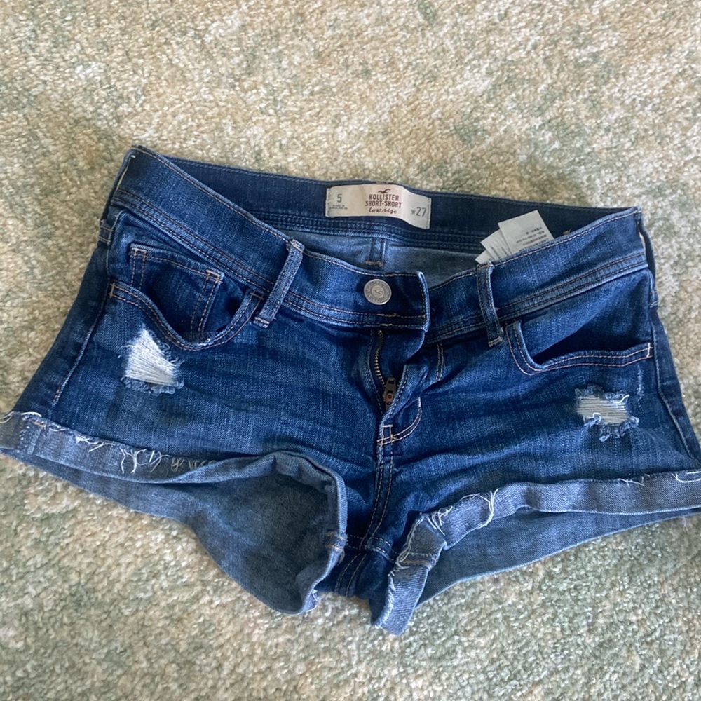 Hollister short-short low rise size 5